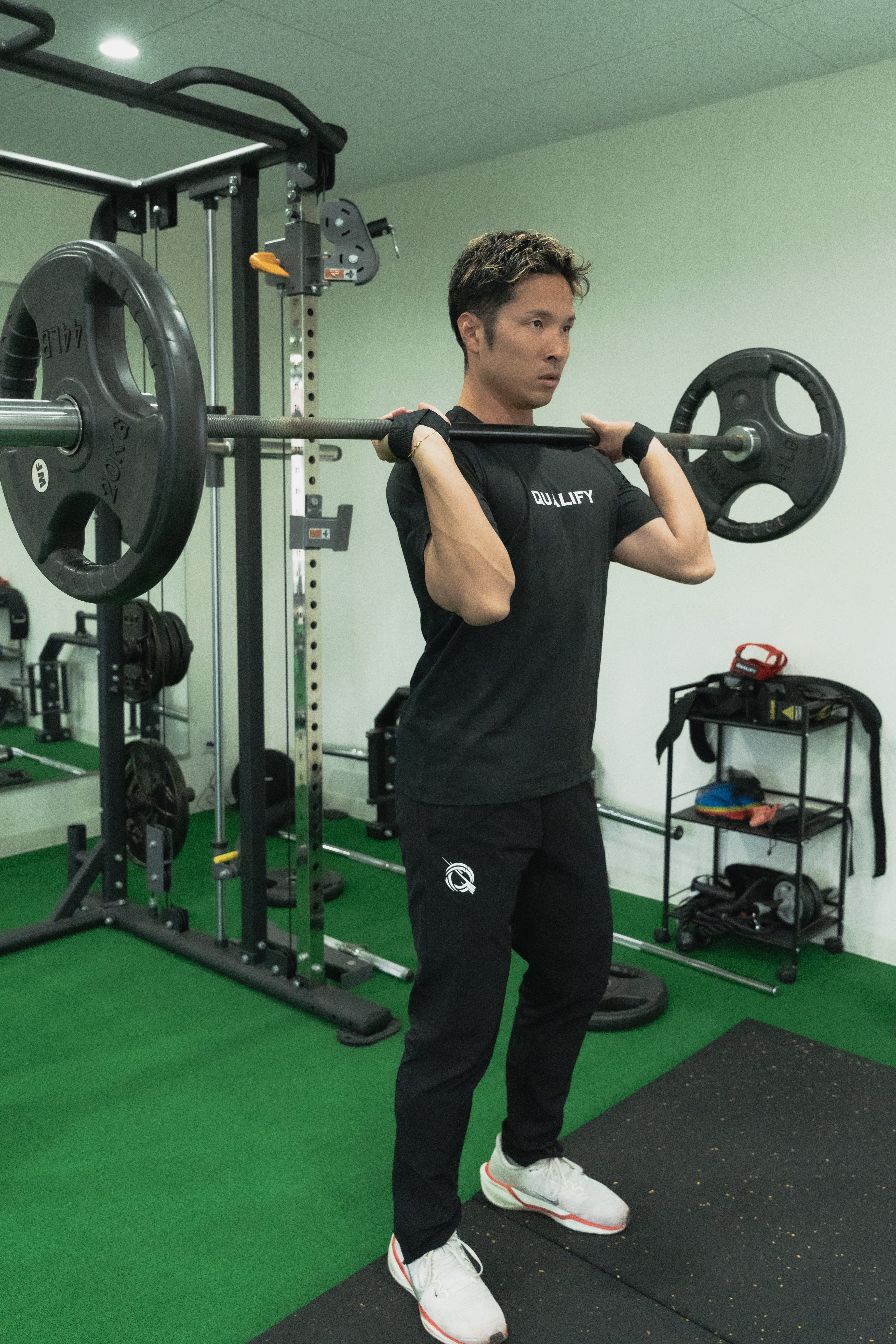 TRAINING WEAR